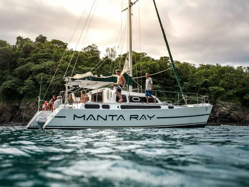 Manta Ray Catamaran Tamarindo